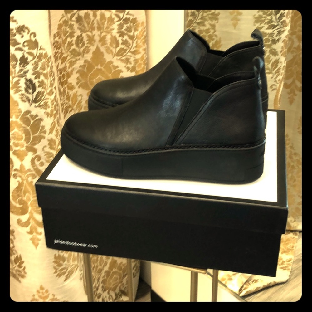 Black short bootie all leather. Made in USA